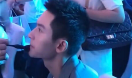 娱乐圈观众吃瓜,揭秘明星幕后故事